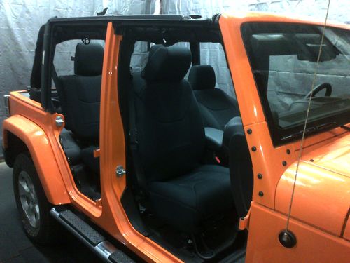 Hawaii Spray Lining, LLC 4-Door Sahara Jeep